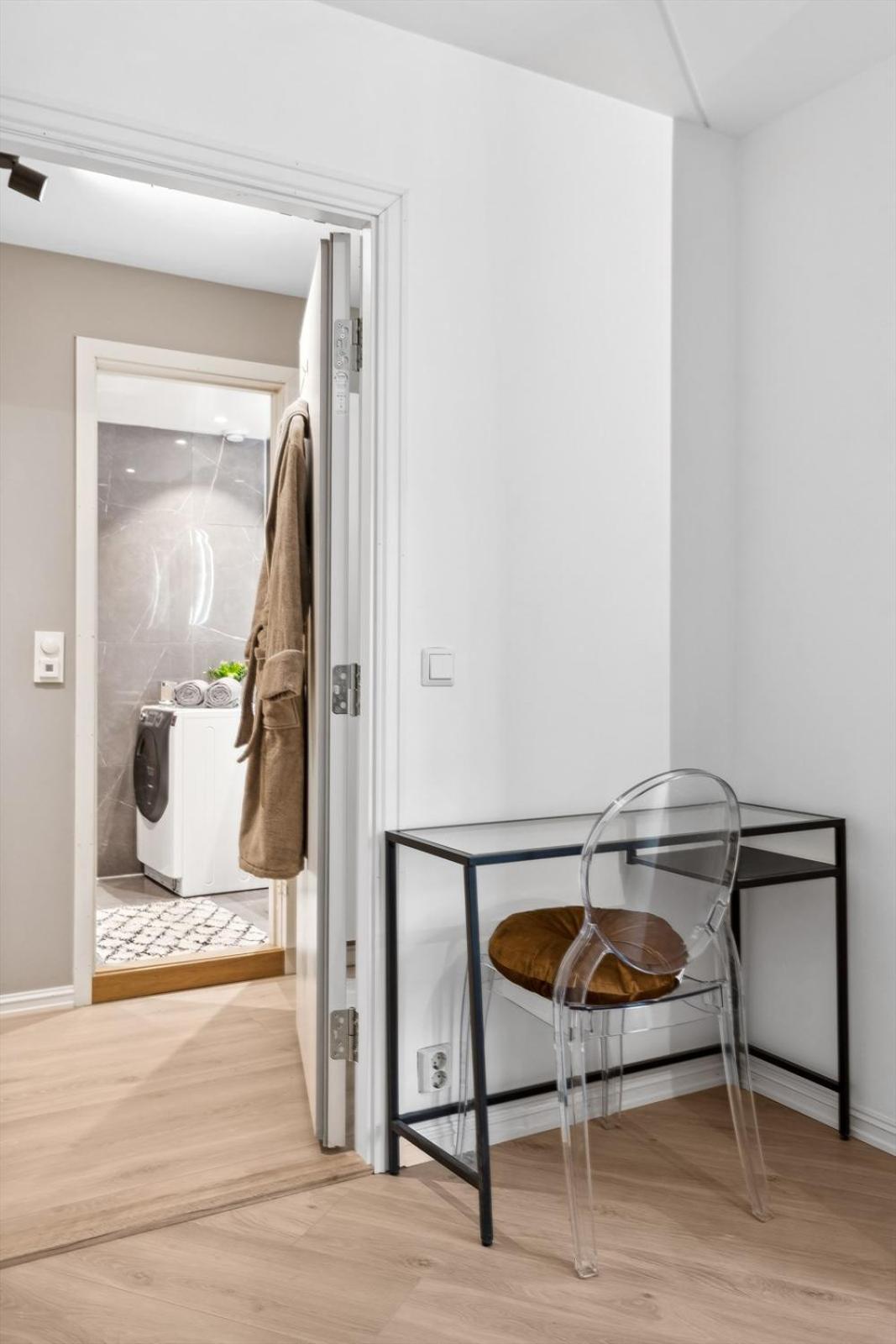 Luxurious Modern Room In Central Oslo - Eur 4K Expensive Bed And 82" Cinematic Tv Экстерьер фото