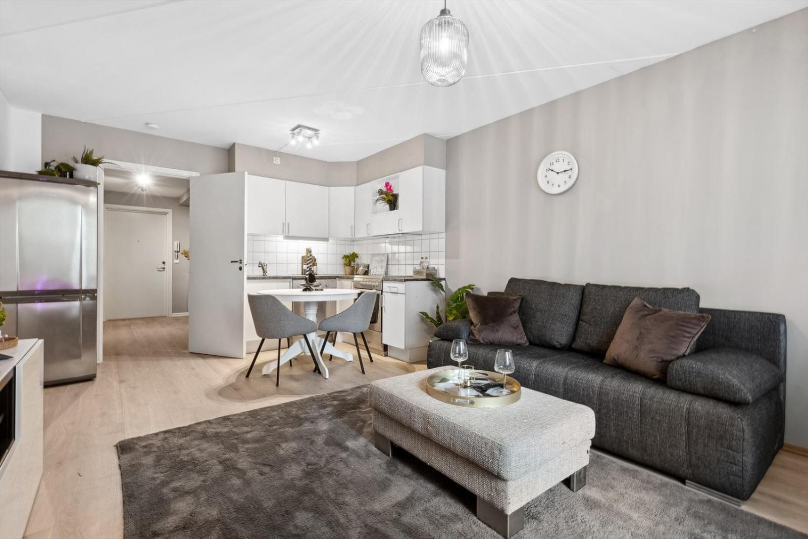 Luxurious Modern Room In Central Oslo - Eur 4K Expensive Bed And 82" Cinematic Tv Экстерьер фото